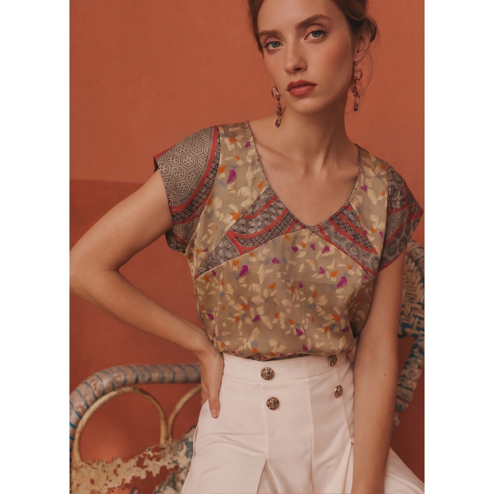 Collective Concepts Women's Satin‑Like Floral Beaded Blouse Medium Colorful Top